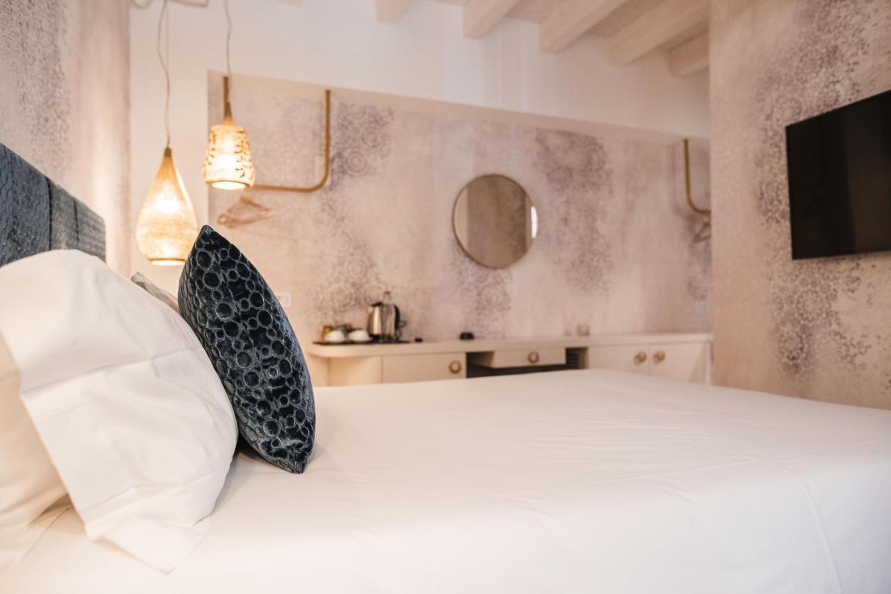 Luxury Suites Rocopom - Lake Front Malgrate Eksteriør bilde